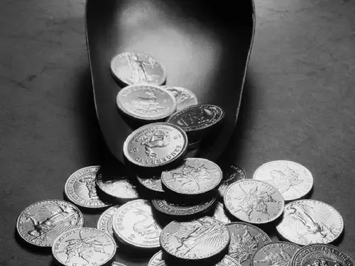 目前中国房地产信贷政策的不足之处表现在哪些