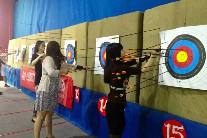 生活喜乐汇百步穿杨射箭体验活动顺利举行