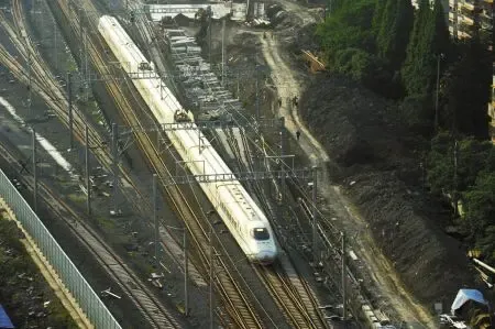 杭甬高铁6月底开通 火车东站客流日均7.5万人