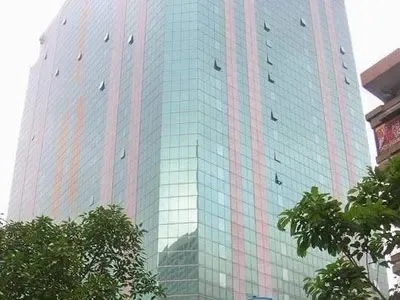 宜安广场:邻近花园酒店 中外友好表现源地之一