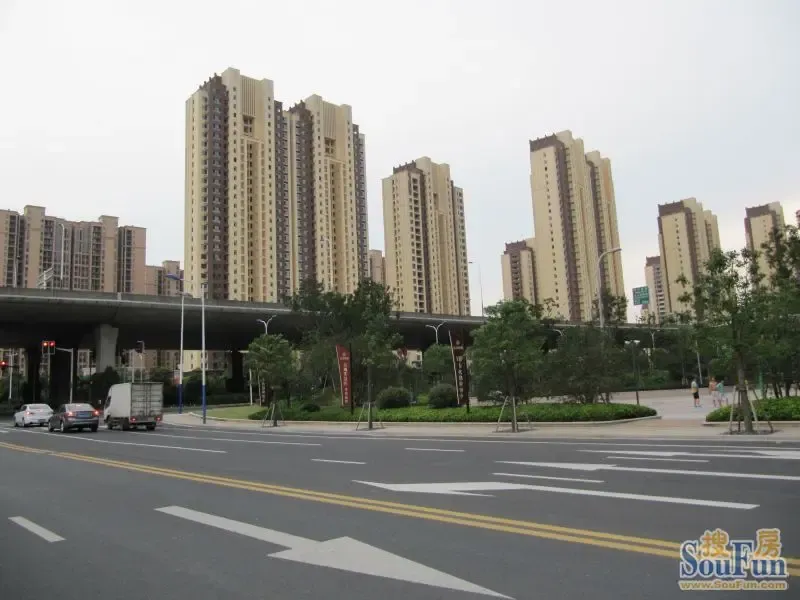 绿都万和城看房日记:耶鲁双语幼儿园即将开始