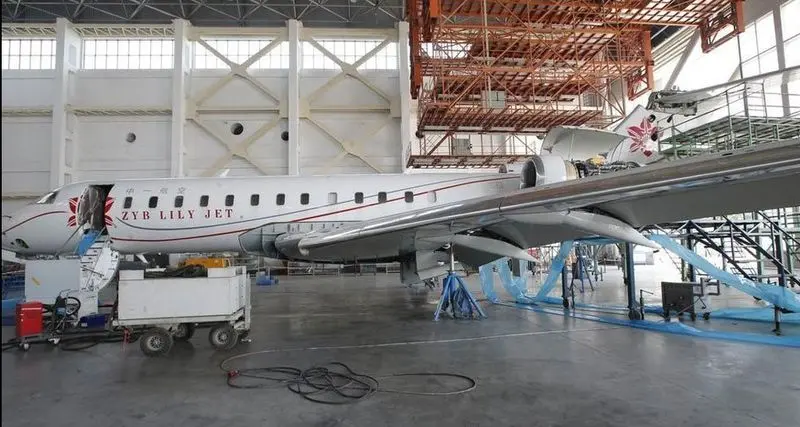 赵本山私人飞机济南送修 豪宅曝光奢华堪比皇