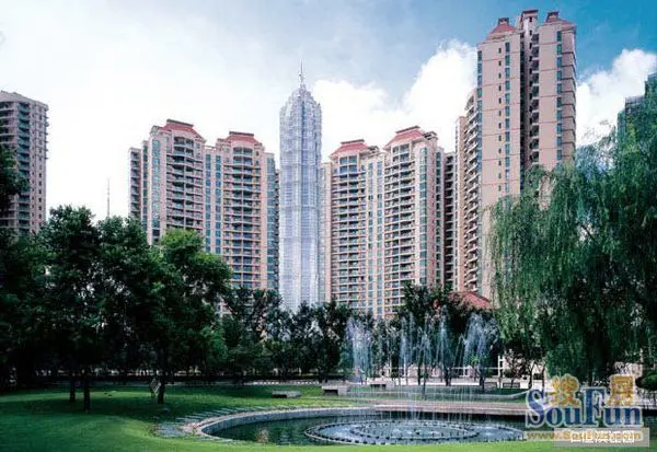 仁恒滨江园位于小陆家嘴地段,整个楼盘分3期开发,一期于1999年交房
