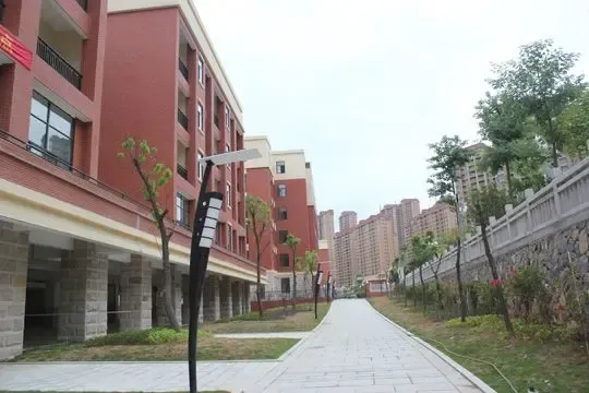 福州一中贵安学校2013年秋季招生登记今日正