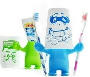 关注博克曼衣柜微信可获免费测量设计 精美礼