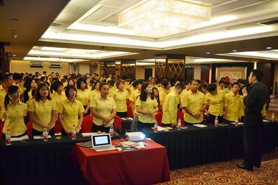 我是千万销售冠军 方林装饰巅峰营销实战密训