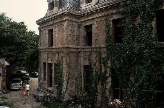 北京闹市"鬼楼"将修缮 官方否认军官太太自杀