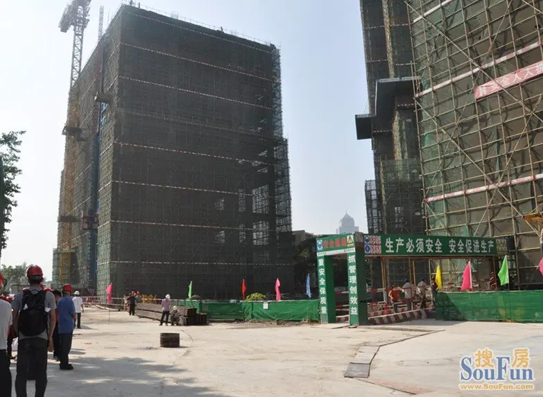 水湾1979首栋10月31日隆重封顶