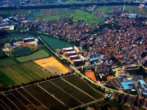 社科院:2018城镇化达60% 高房价阻农民工进城