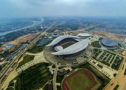 南宁写字楼集中发力 楼宇经济 或成楼市引擎_