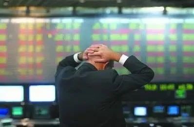 美国金融危机VS中国房地产泡沫 中国经济会跨