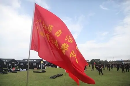 广西首次全区大规模特警拉动演练在北海市进行(图)