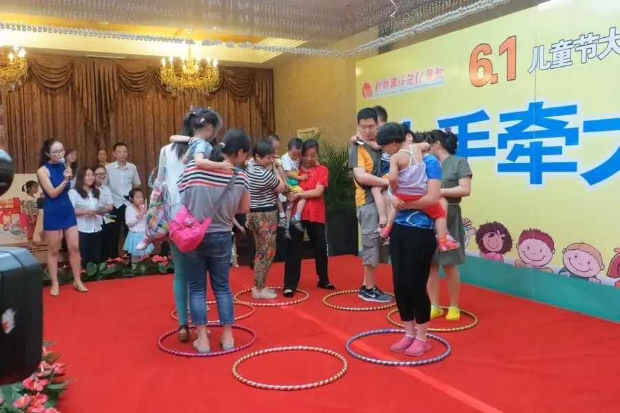 怀特翰墨儒林六一儿童节亲子活动“小手牵大手”圆满落幕_搜房网