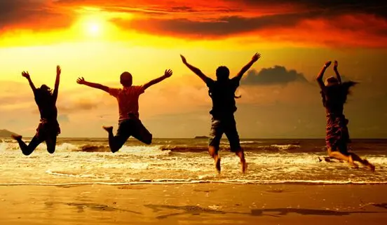 毕业 我们一起去世茂龙湾旅行吧