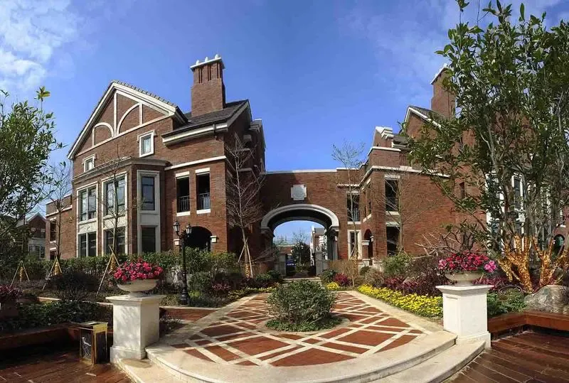 英伦康桥温莎庄园兴起家族入驻风潮