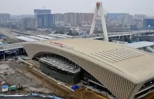 成绵乐高铁轨道贯通 助力神仙树缤纷立体交通