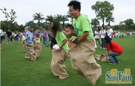 7月5日中源国际城足球亲子夏令营精彩继续_房