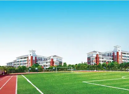 导购中心 排行榜    碧桂园国际学校,是青岛东最大的寄宿制贵族学校