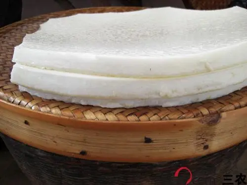 乡村美食:灵山簸箕粉美味躲在功夫里