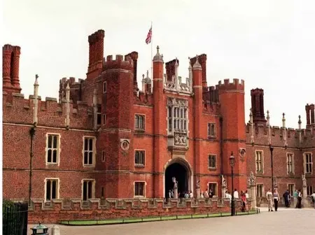 也能让人领略到英式风格建筑的魅力