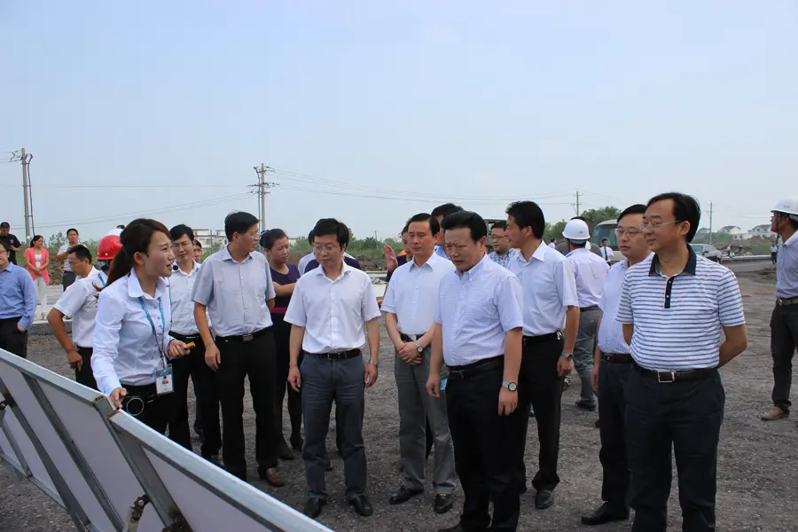 芜湖市长视察碧桂园翡翠湾:将在外的优秀人才吸引回来安家