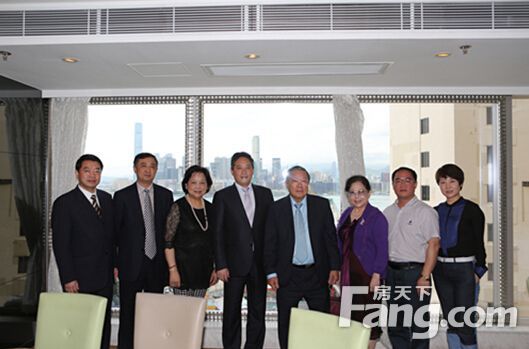 上饶市委常委,原鄱阳县县委书记:张之良 上饶市副市长:朱寅健   华人