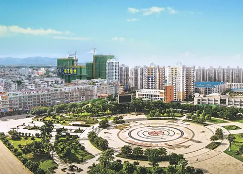 玉林市文化广场区域,通过城市主干道人民路,教育路,一环路,连接市