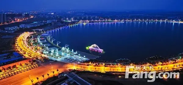 龙池湖夜景