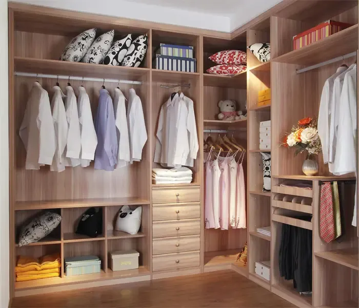 zoty中欧“男人的衣柜”业绩倒退海澜之家开始卖水了