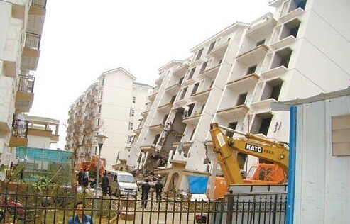 历来"楼塌塌"事件:你住的房子会突然倒塌吗?