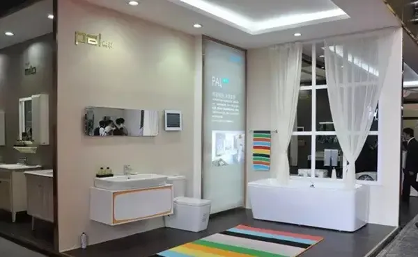 事多轻奢卫浴精品华美亮相上海厨卫展_房产频