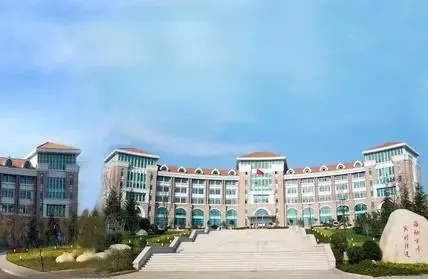 山东2015高考分数线公布 青岛重点院校周边楼