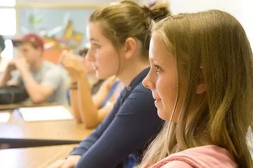 美国留学究竟值不值?三年私立高中花费131万