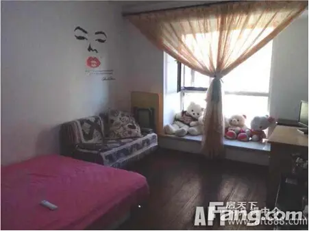 奥体中心非毛坯房