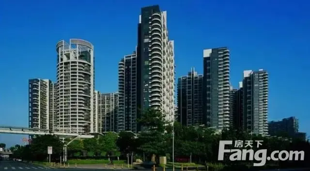 看脸时代 拼什么让E-CLASS对自己的颜值如此