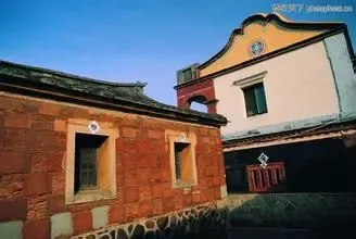 五大家居风水禁忌 住这种房子最倒霉败财_房产