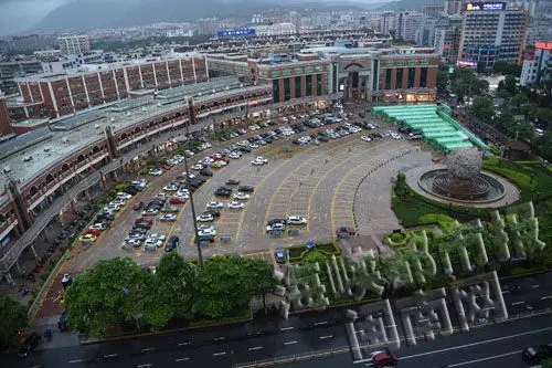 泉州商城广场停车收费后,车位流动起来,利用率提高