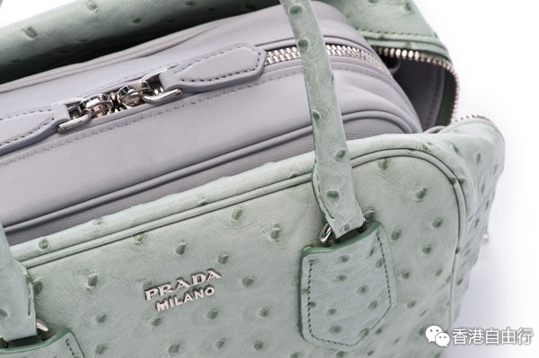 时尚：Prada普拉达推出全新手袋Prada Inside