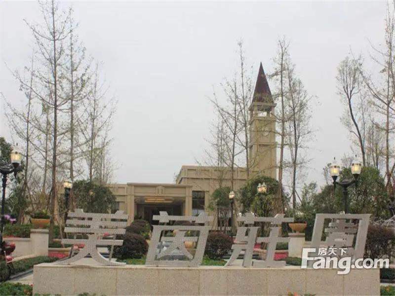 美茵庄园全款优惠5%,均价3800元\/平方米,今年