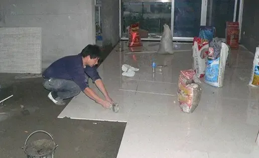 家居装修之贴地砖五个步骤 地砖铺贴不再愁-家居快讯-北京搜房网家居装修