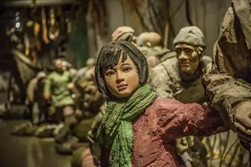 是潮地也是老厂 大连729艺术空间开门纳客啦