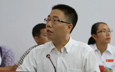 罗甸县投资促进局局长李茂军推介项目