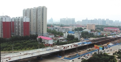 邯郸东环路南延工程立交桥整座桥身已显现