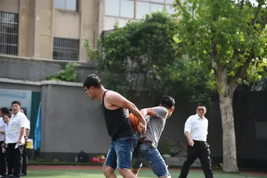 娱乐身心 激扬青春-徐州二手房 搜房网