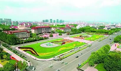新编制的《青岛市城阳区发展规划》中,提出了‘两心三轴,两区一