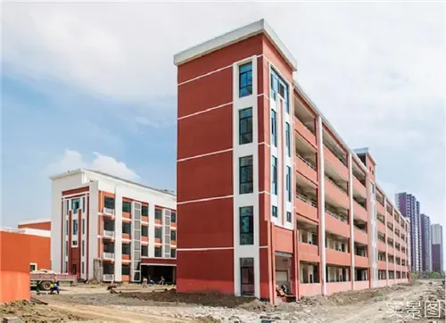 不只有鸟语虫鸣 还有朗朗读书声