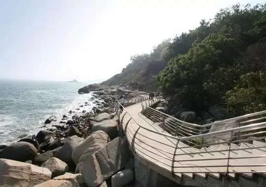 如果厌倦了高楼大夏 可以去体验下深圳美绿道