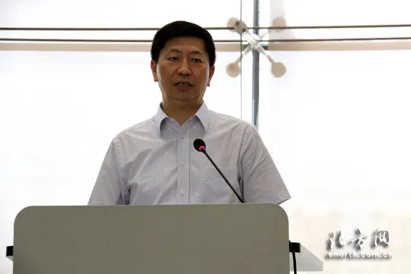 天津港董事长_董事长办公室图片(2)