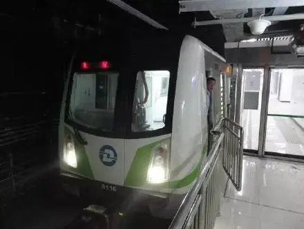 大连1号线通车倒计时内部实景图曝光