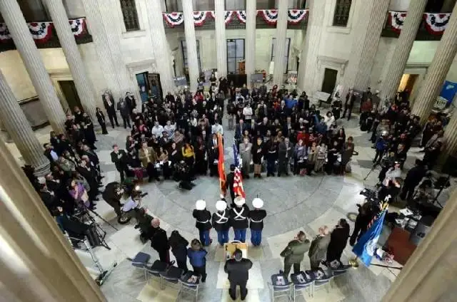 获得澳洲绿卡和获得澳洲国籍到底有啥不同-房